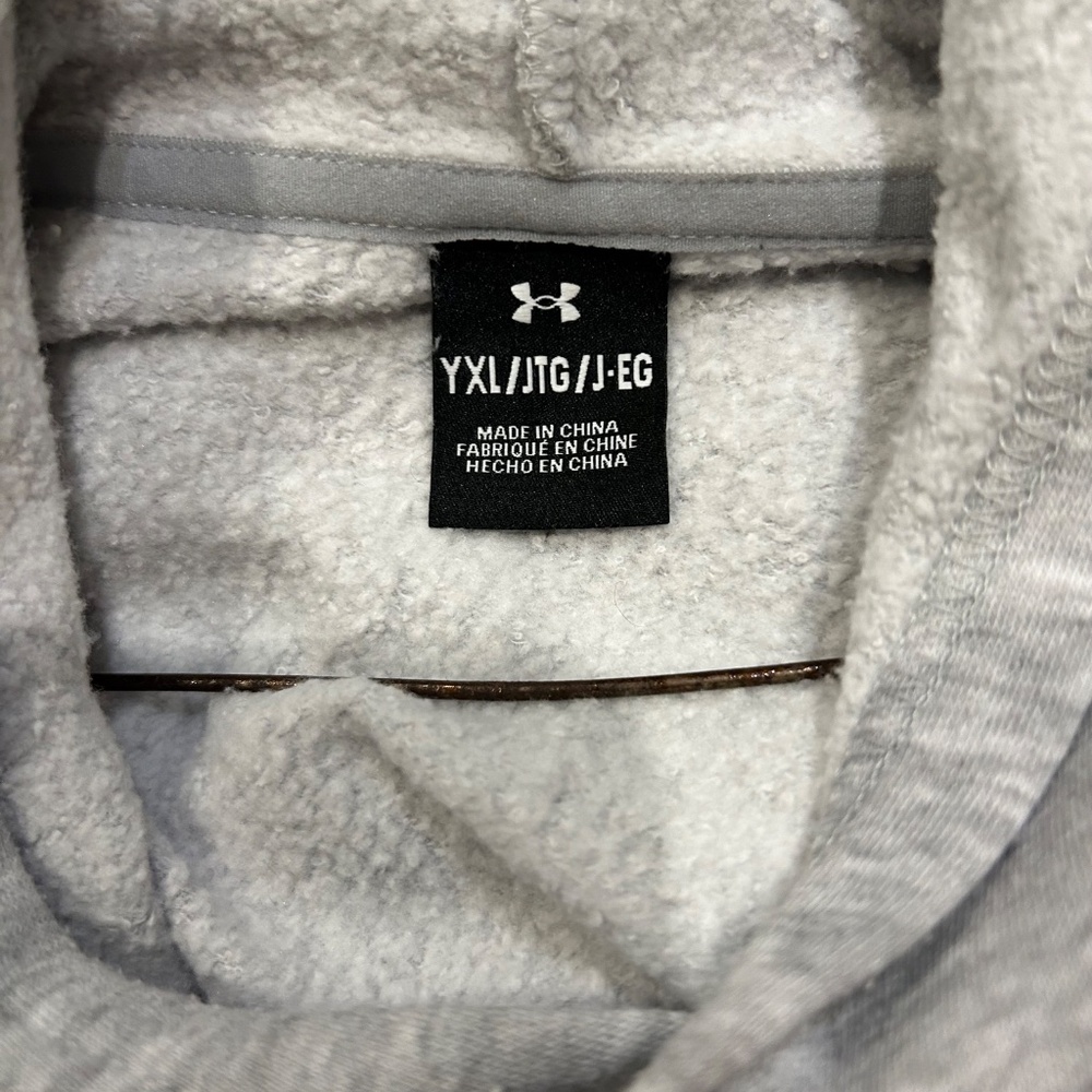 Boys’ Under Armour Gray Hooded Sweatshirt YXL - Picture 2 of 2